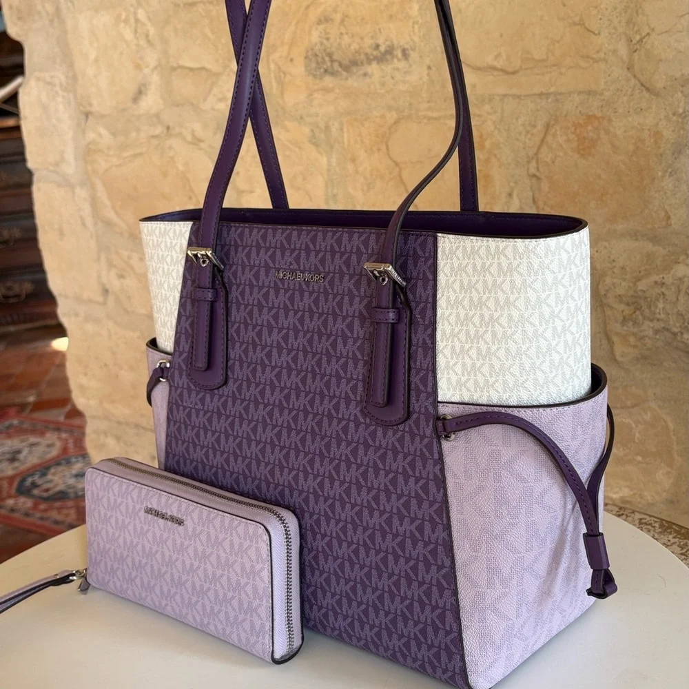 Michael Kors Purple and White Tote with Wallet - Picture 3 of 16